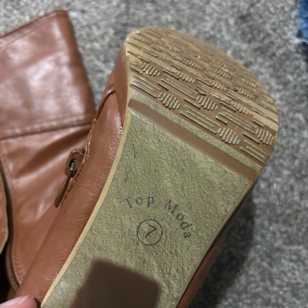 Women’s high heel boots with buckle. Caramel/tan color. Pretty comfortable. - Picture 4 of 5